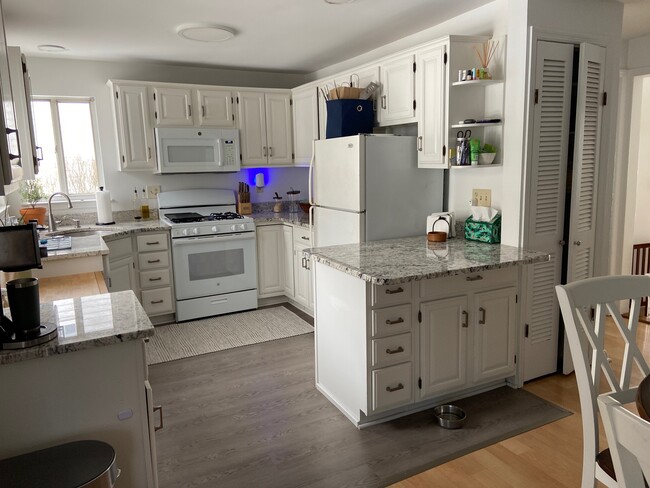 Photo - 4 McKendry Ct