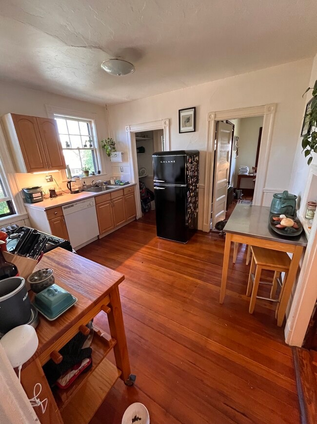Photo - 3 Hammond St Apartments Unit 3