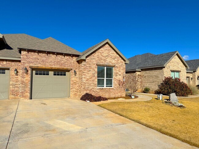 Photo - 1704 102nd St Unidad Fox Ridge - 1704 102nd Street  B