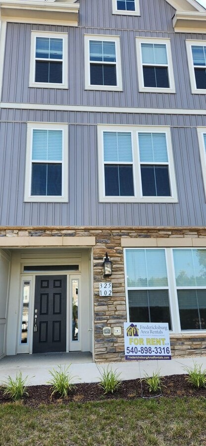 Embrey Mill Townhome! - Embrey Mill Townhome!