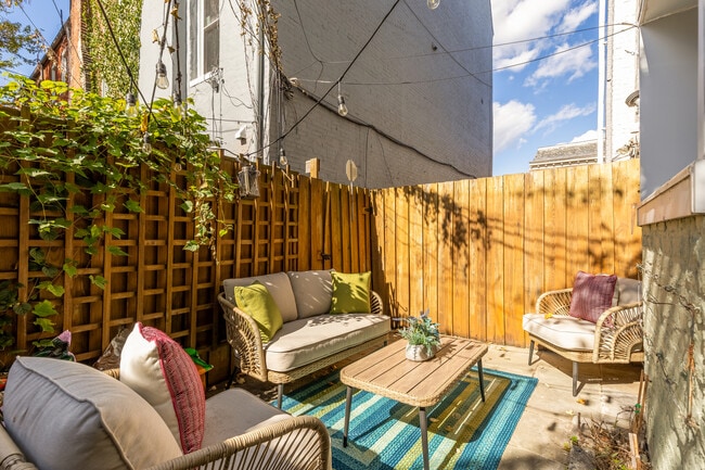 Photo - 1934 4th St NW