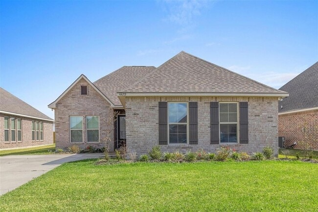 Building Photo - 4479 Lakes Edge Dr