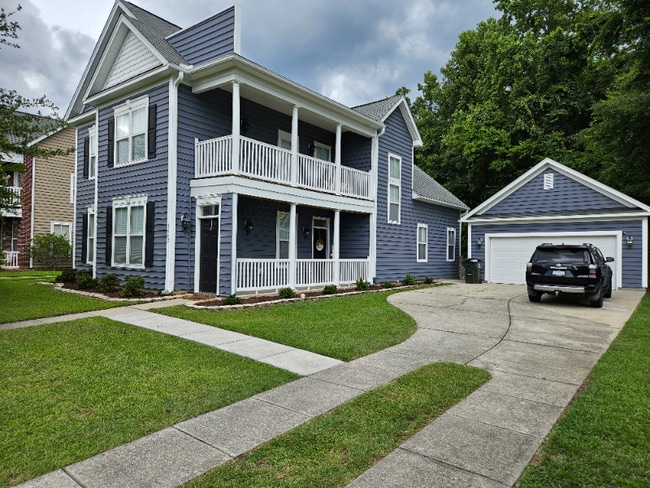 Photo - 1062 Moss Grove Dr House