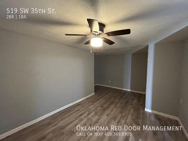 Photo - 519 SW 35th St