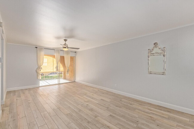 Photo - 4727 E Lafayette Blvd Unidad 314