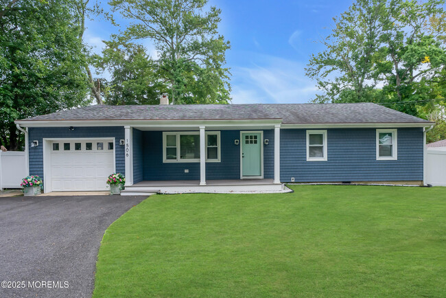 Photo - 1506 Evergreen Ave House