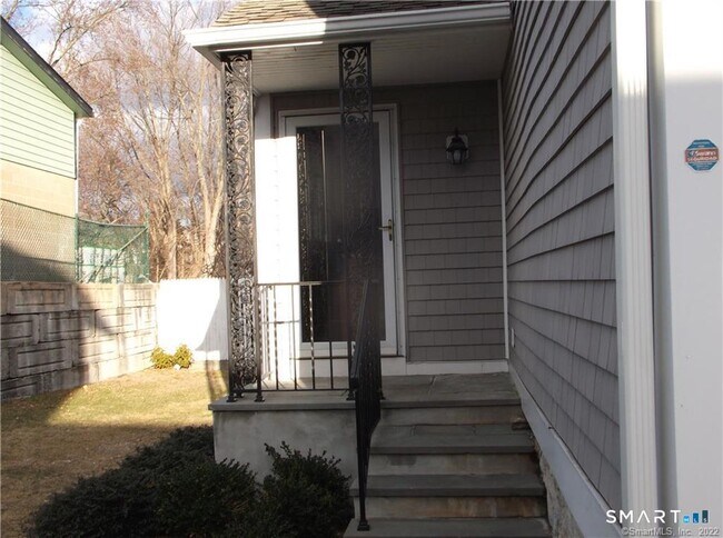 Photo - 21 Cove Ave