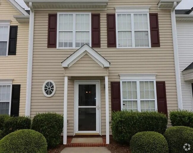 Building Photo - Charming 3-Bedroom Townhome in Prime Winst...