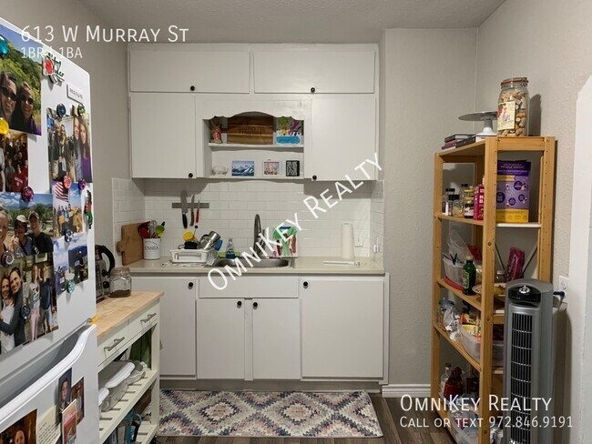 Photo - 613 W Murray St