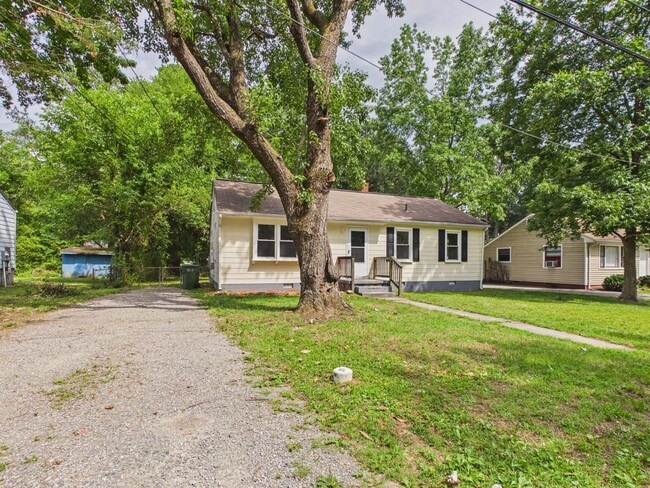Photo - 955 Barlen Dr