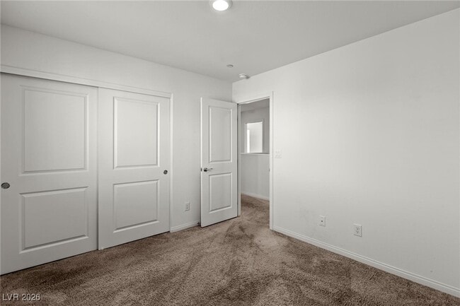 Building Photo - 10939 Cheshire Wds Ave