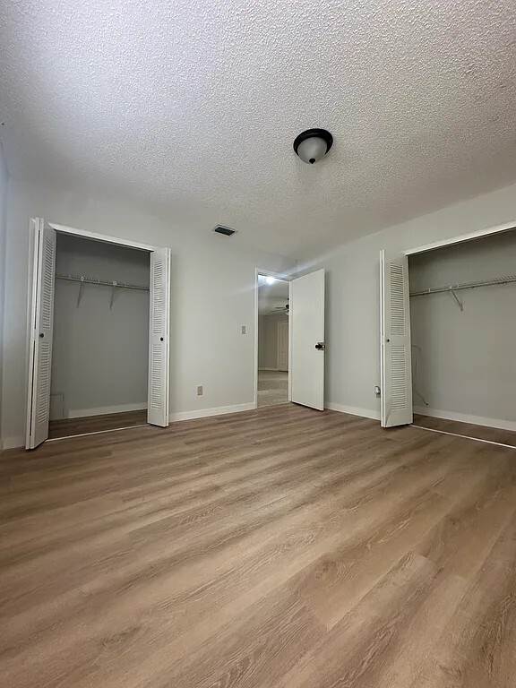 Building Photo - 7746 62nd St N Unit B