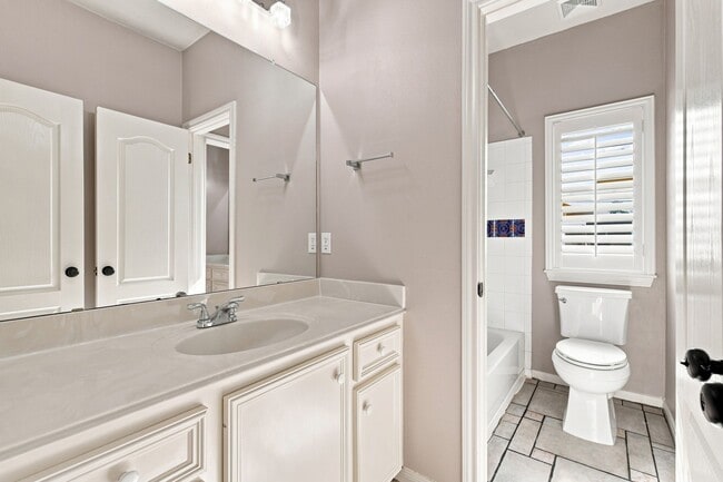 Photo - 24622 Okehampton Dr