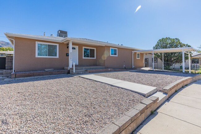 Updated 3 bedroom 2 bath Home! - Updated 3 bedroom 2 bath Home!