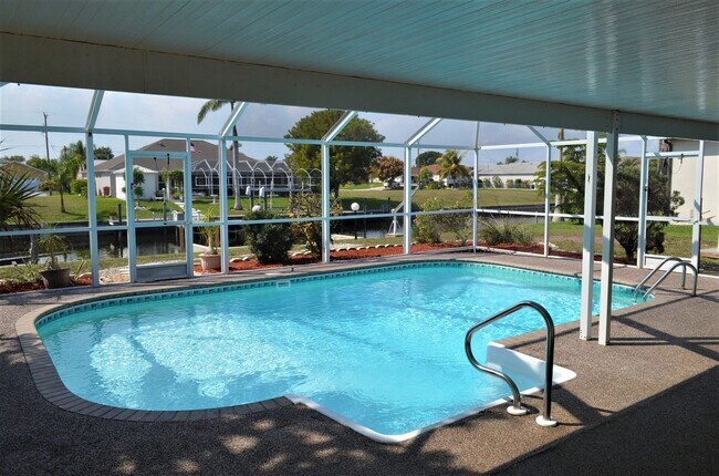DIRECT GULF ACCESS CANAL 3 BEDROOM, 2 BATH... - DIRECT GULF ACCESS CANAL 3 BEDROOM, 2 BATH... House