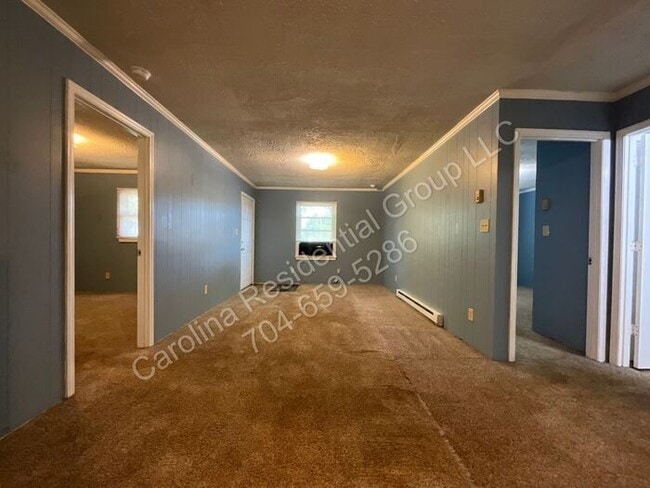 Photo - 1380 Fairley Ave