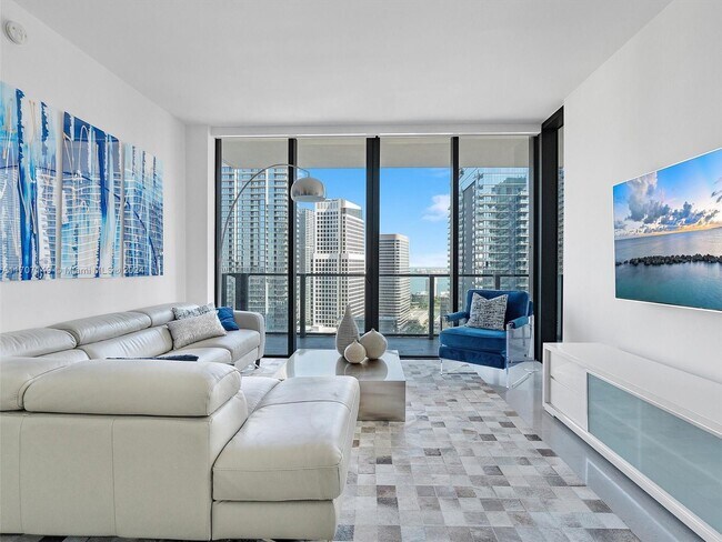 Photo - 88 SW 7th St