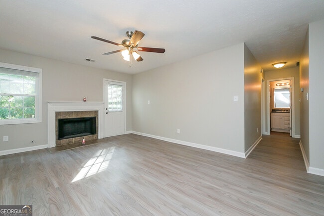 Photo - 1201 Sunday Ln