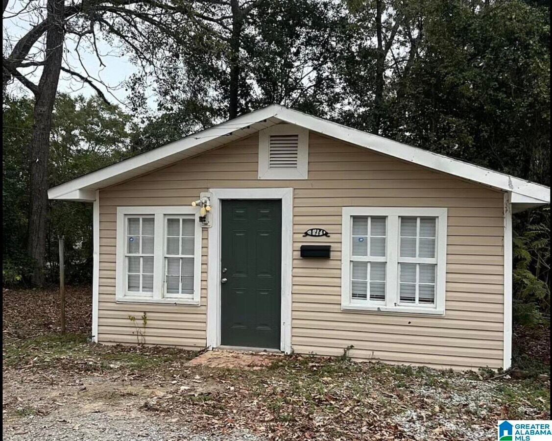 Photo - 1605 West St