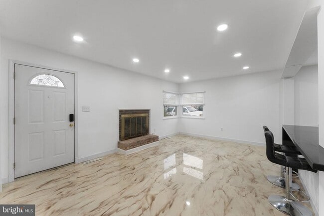 Photo - 6703 Cimarron St