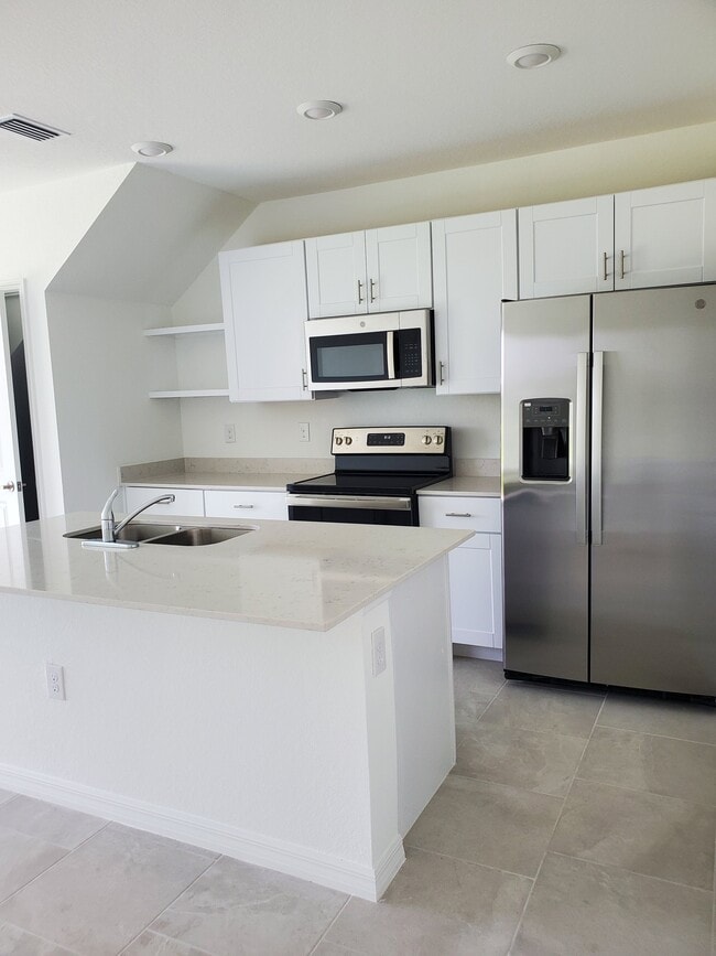 Photo - 14211 Oviedo Plz