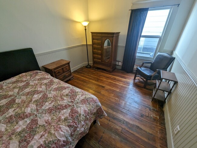 Building Photo - 3491 20th St Unit 23