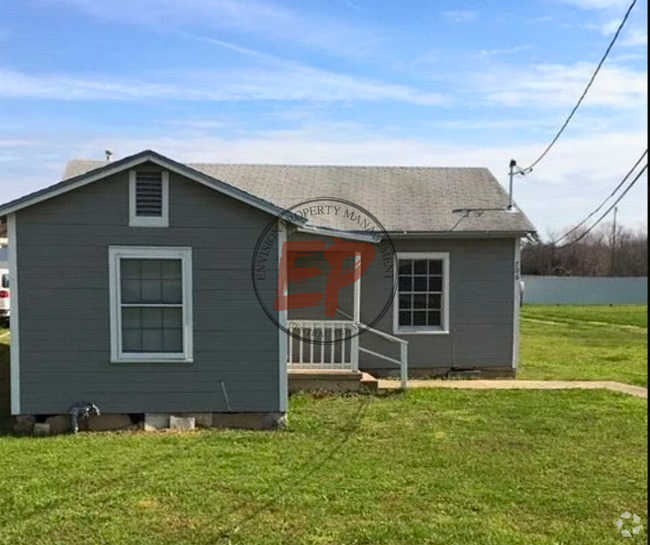 Building Photo - 706 Robinson Dr Rental