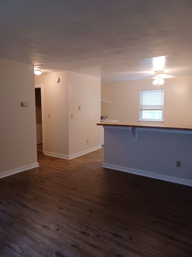 Photo - 469/471 Rudder Rd Unit 469