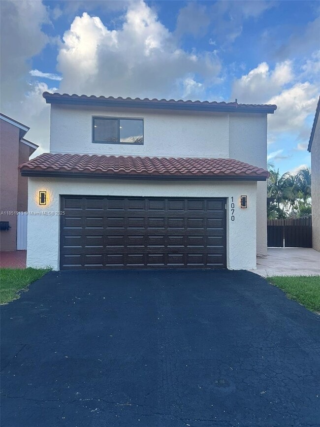 Building Photo - 1070 SW 135th Pl Rental