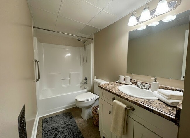 BATHROOM - Presbyterian Apartments