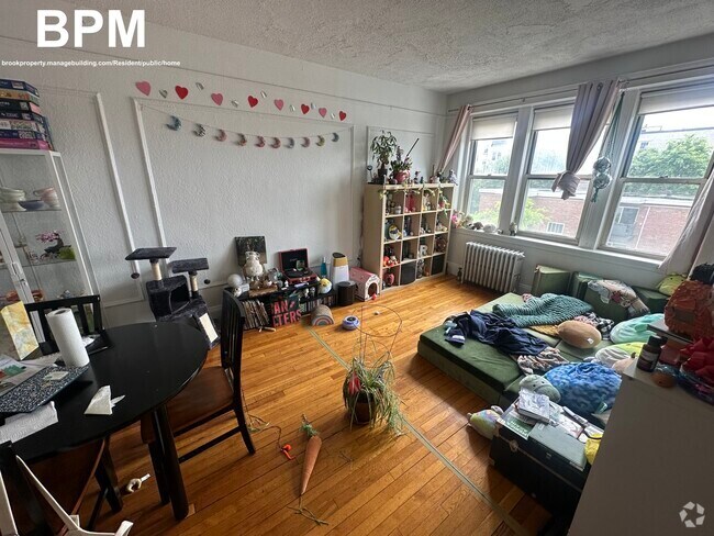 Building Photo - 24 Colborne Rd Rental