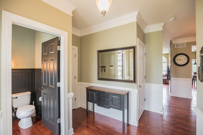 Photo - 216 Westbrook Dr