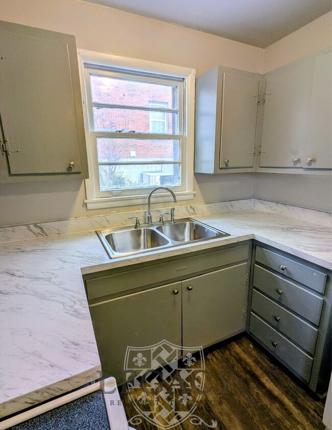 Photo - 1906 Laurinda Dr