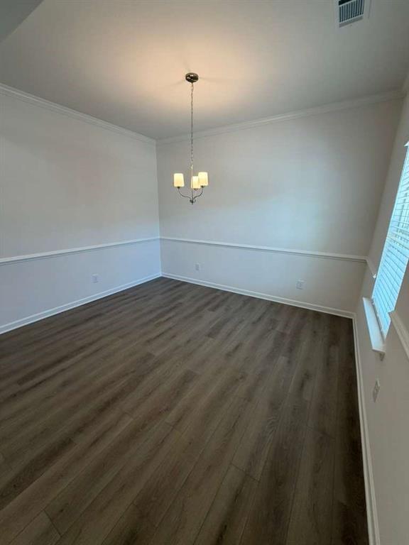 Photo - 261 Bloomfield Cir