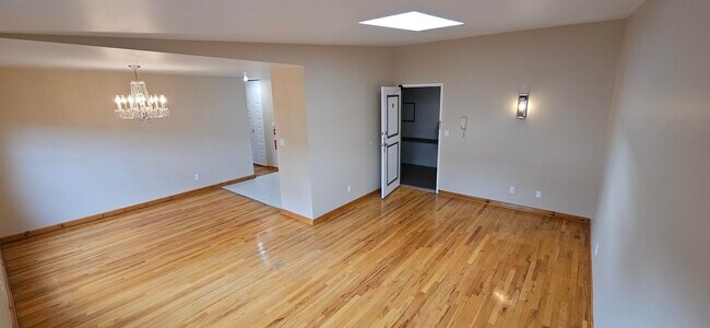 Photo - 416 68th St Unidad 12