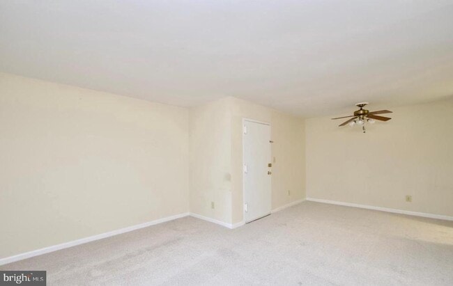Photo - 5911 Prince James Dr