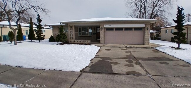 Building Photo - 30632 Ohmer Dr