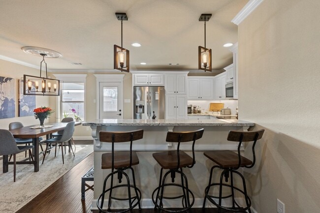 Photo - Fully Furnished Crashpad in Austin, AR