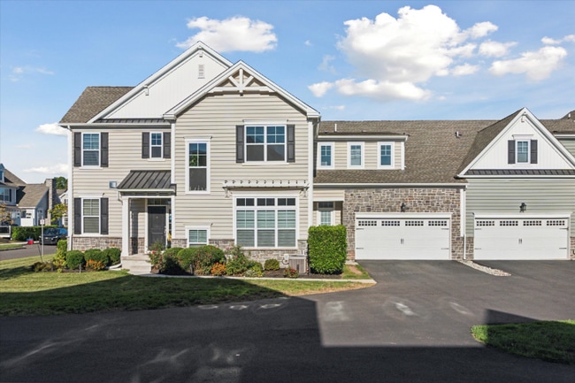 Building Photo - 602 Summit Dr Rental