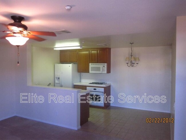 Photo - 9728 Marilla Dr Unidad 703