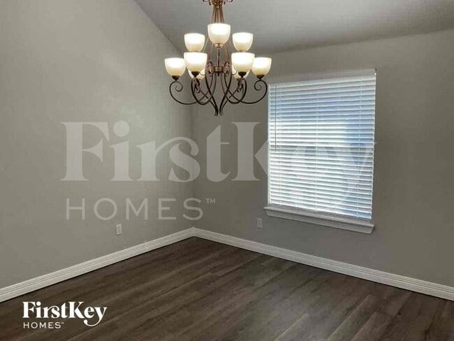 Photo - 3320 Valley Meadow