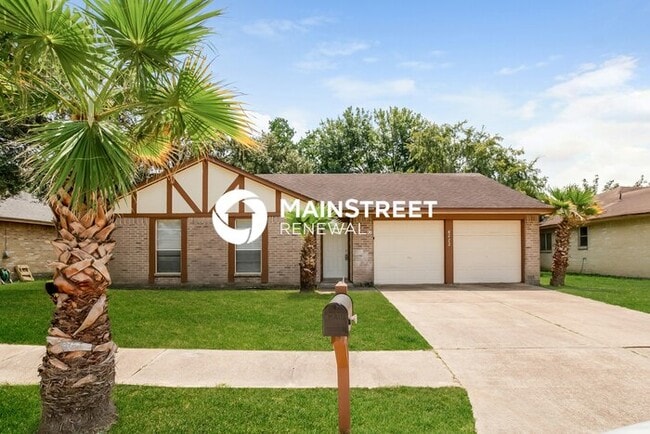 Building Photo - 3 Bedroom Pet-Friendly Home in Humble, TX with Main Street Renewal