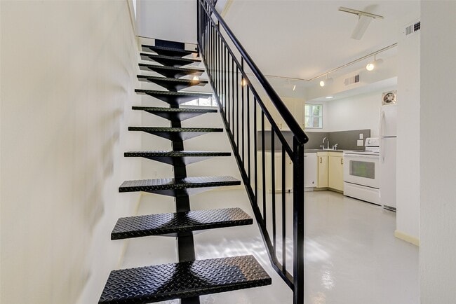 Photo - 1516 Bonnie Brae St Unit 1/2