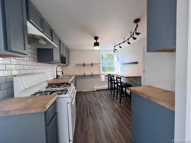 Photo - 9-13 Main St Unit 1