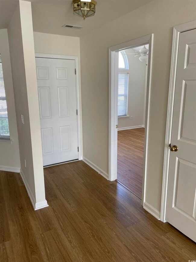 Photo - 204 Bittersweet Ln