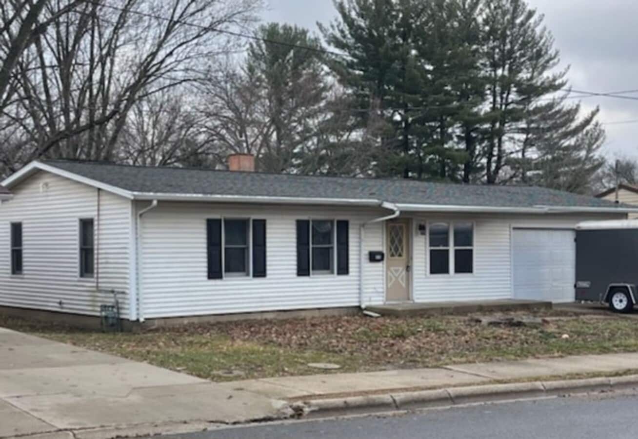 3 bedroom, 1 Bath - 3 bedroom, 1 Bath