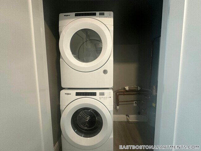 Photo - 656 Saratoga St Unit 301