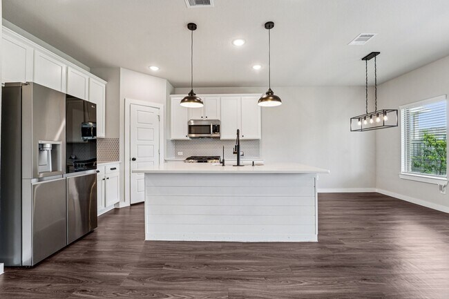 Photo - 15011 Red Buckeye Dr