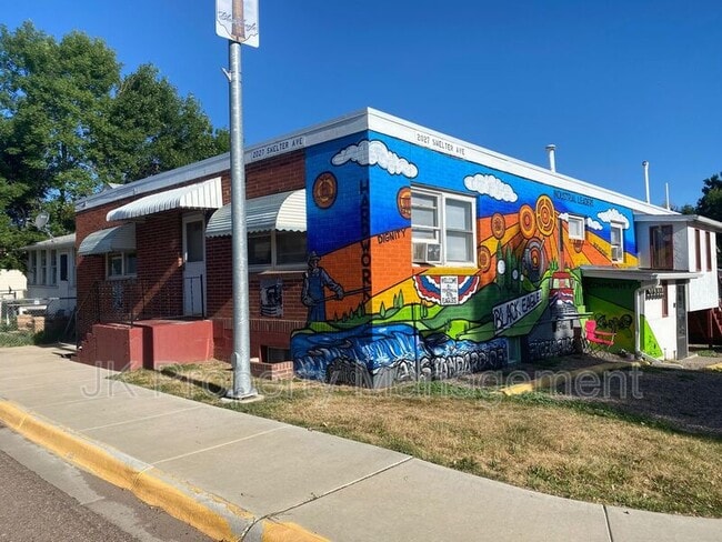 Building Photo - 2027 Smelter Ave NE Unit #02