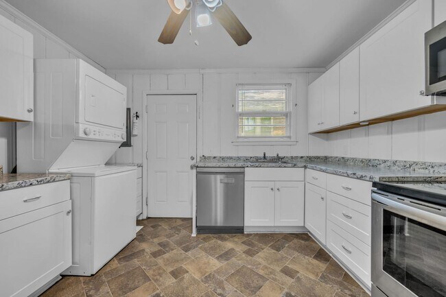 Photo - 127 37th Ave N
